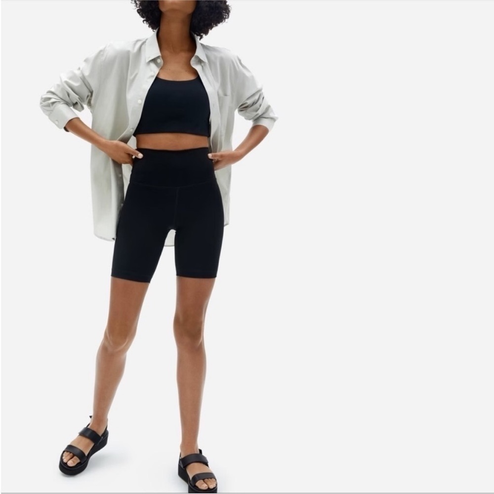 NWT Everlane Black the perform bike short biker